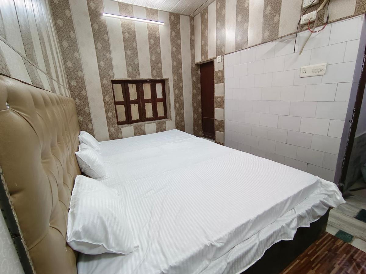 Hotel India Inn Walking Distance From Taj Mahal-- Rooftop Taj Mahal View Agra  Luaran gambar