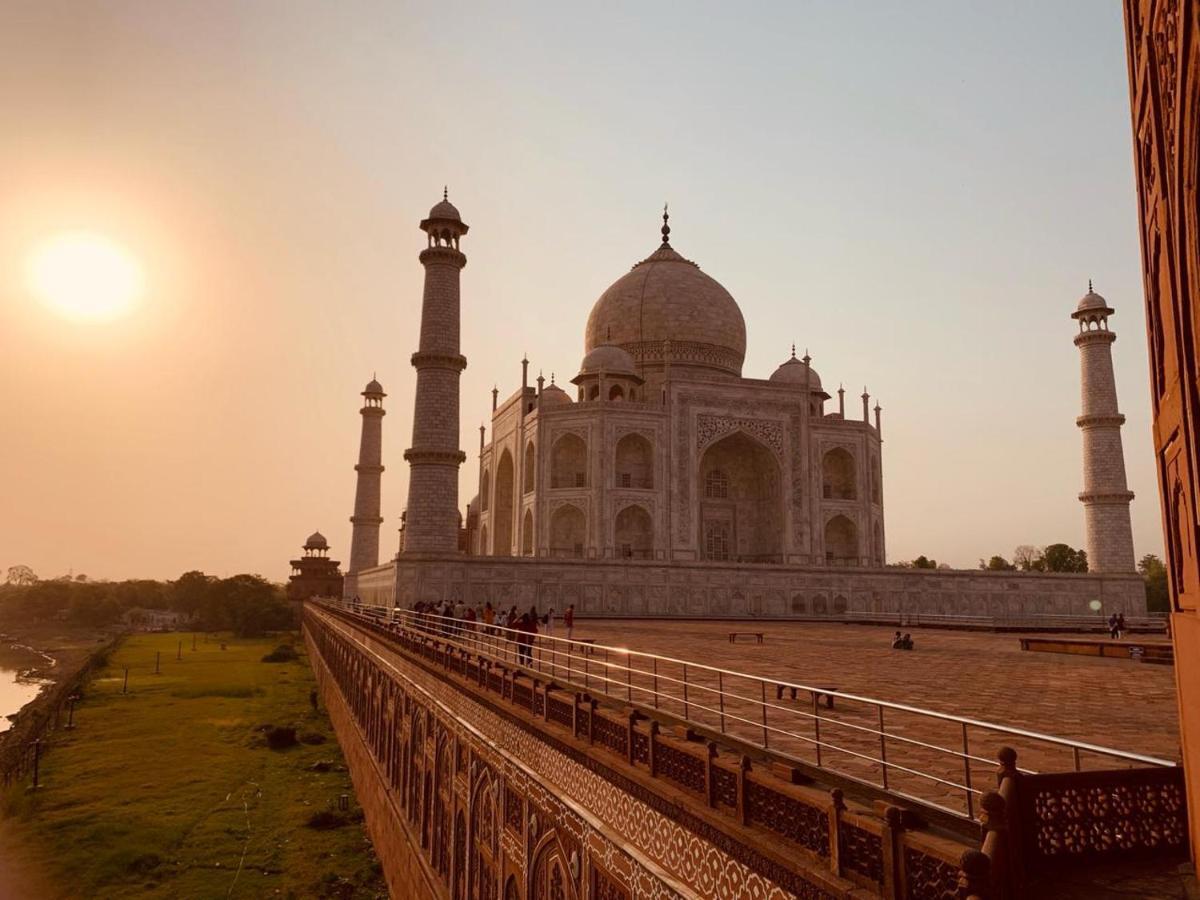Hotel India Inn Walking Distance From Taj Mahal-- Rooftop Taj Mahal View Agra  Luaran gambar