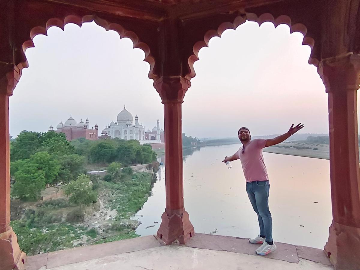 Hotel India Inn Walking Distance From Taj Mahal-- Rooftop Taj Mahal View Agra  Luaran gambar