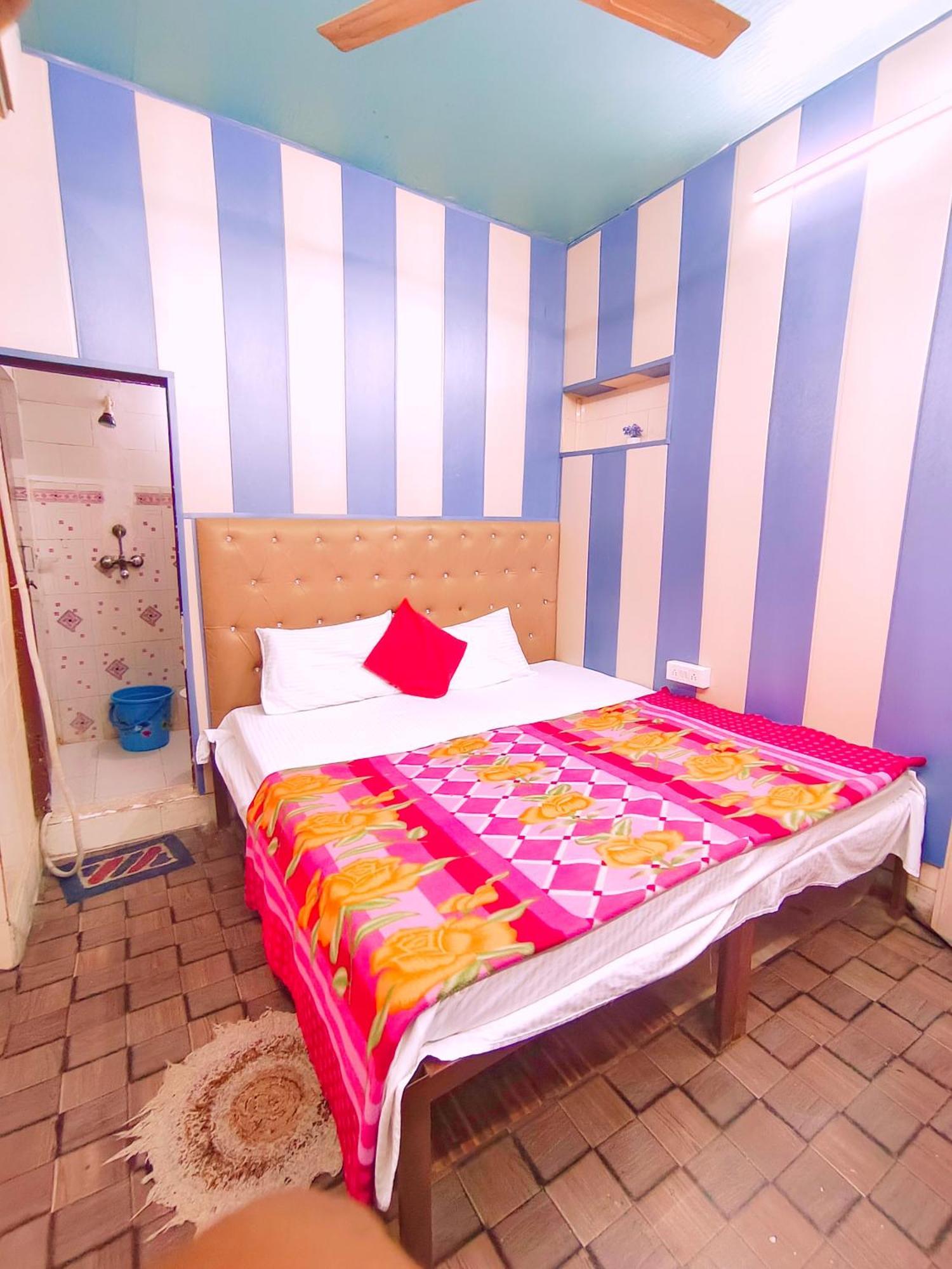 Hotel India Inn Walking Distance From Taj Mahal-- Rooftop Taj Mahal View Agra  Luaran gambar