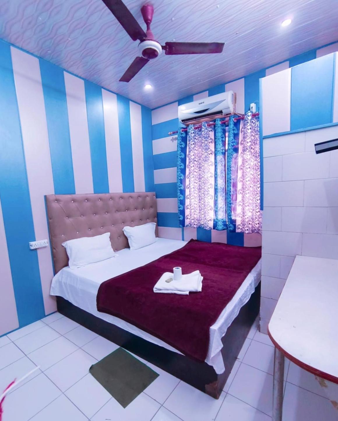 Hotel India Inn Walking Distance From Taj Mahal-- Rooftop Taj Mahal View Agra  Luaran gambar