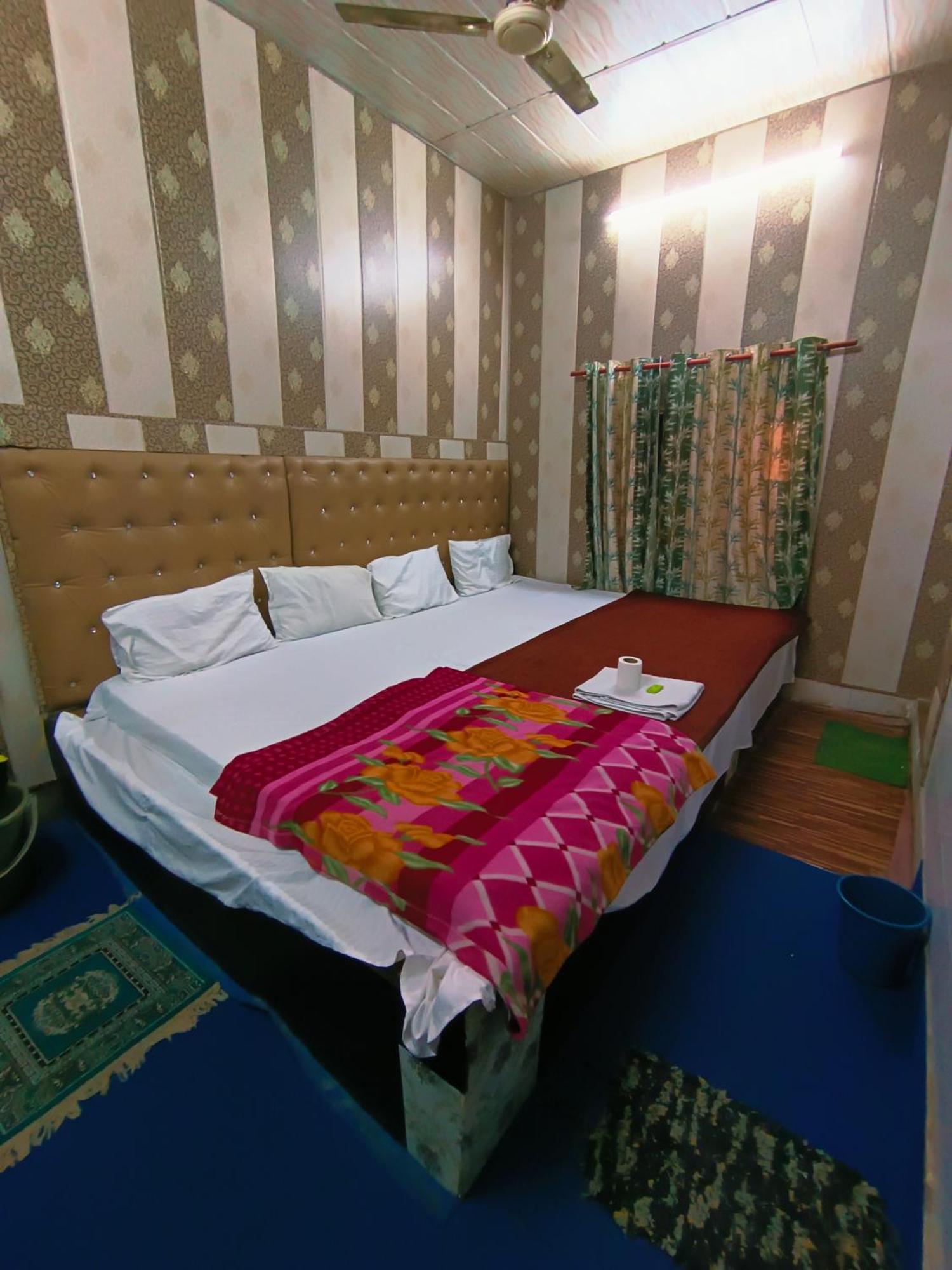 Hotel India Inn Walking Distance From Taj Mahal-- Rooftop Taj Mahal View Agra  Luaran gambar