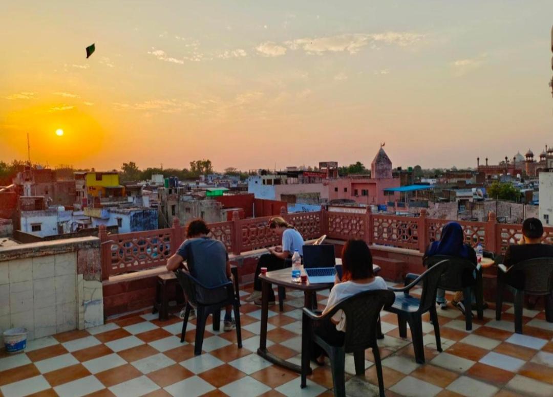 Hotel India Inn Walking Distance From Taj Mahal-- Rooftop Taj Mahal View Agra  Luaran gambar