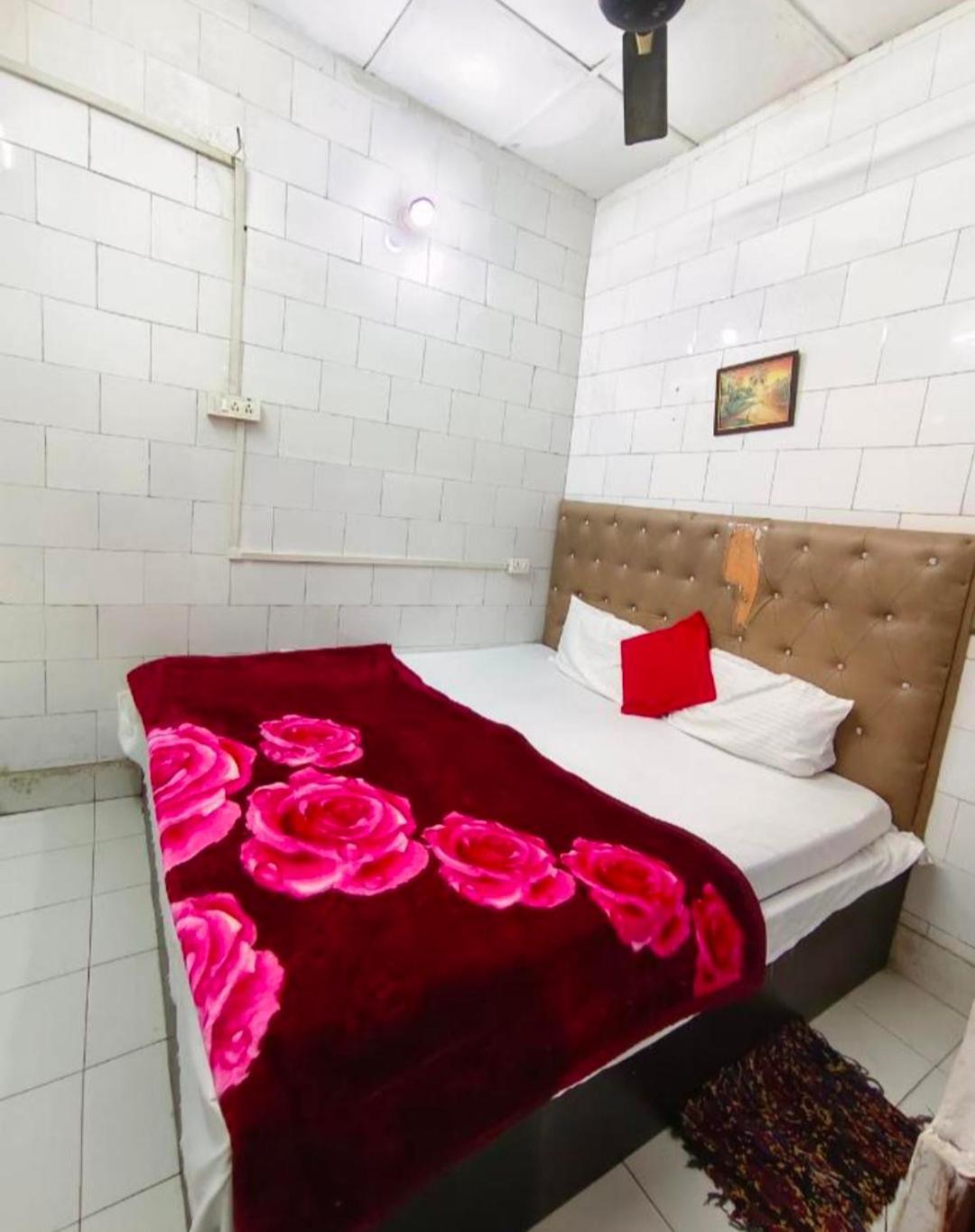 Hotel India Inn Walking Distance From Taj Mahal-- Rooftop Taj Mahal View Agra  Luaran gambar