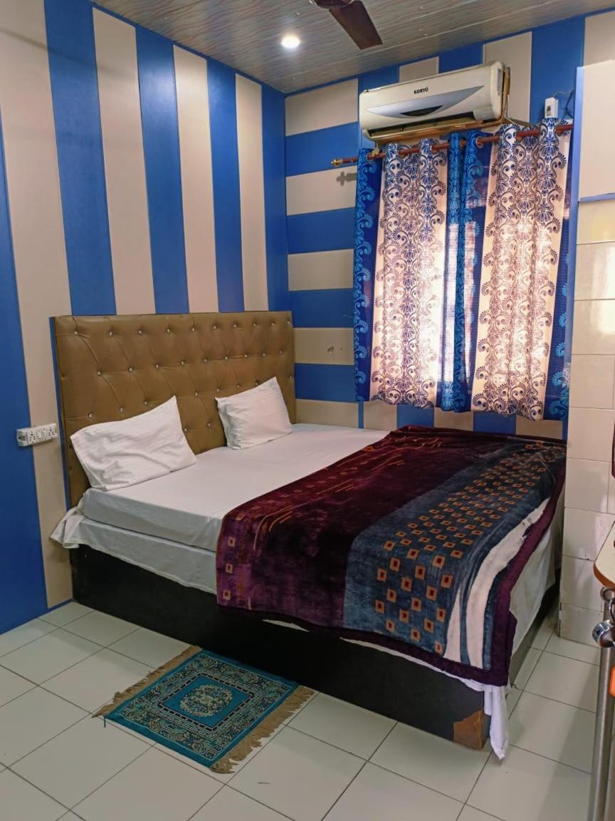 Hotel India Inn Walking Distance From Taj Mahal-- Rooftop Taj Mahal View Agra  Luaran gambar