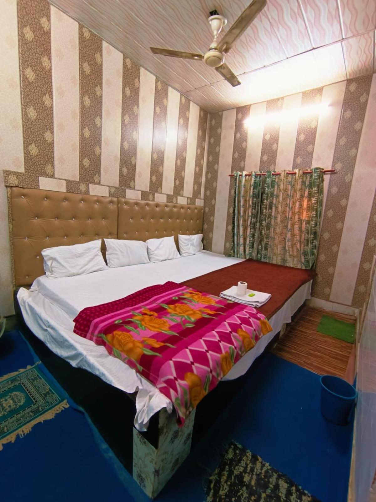 Hotel India Inn Walking Distance From Taj Mahal-- Rooftop Taj Mahal View Agra  Luaran gambar